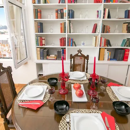 Magnificent Luxury Retrostyle Flat Acropolis View Apartment Athens