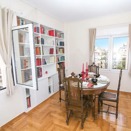 Magnificent Luxury Retrostyle Flat Acropolis View Apartment