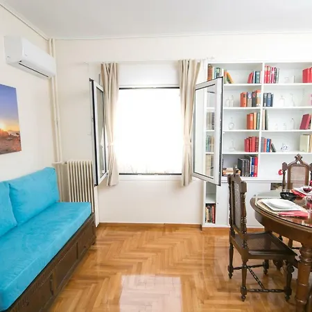 Magnificent Luxury Retrostyle Flat Acropolis View Apartment